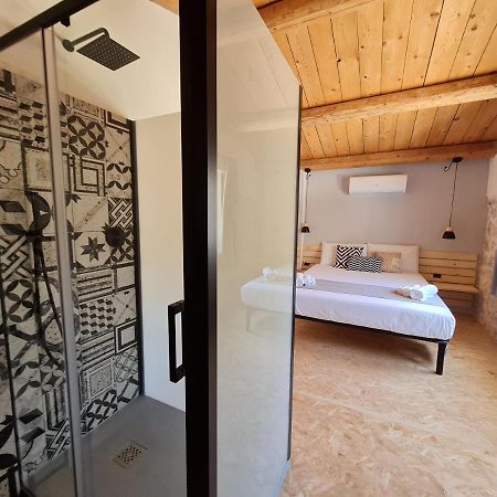 Bed and Breakfast Le Mangiatoie Del Cavaliere Монталлегро Экстерьер фото